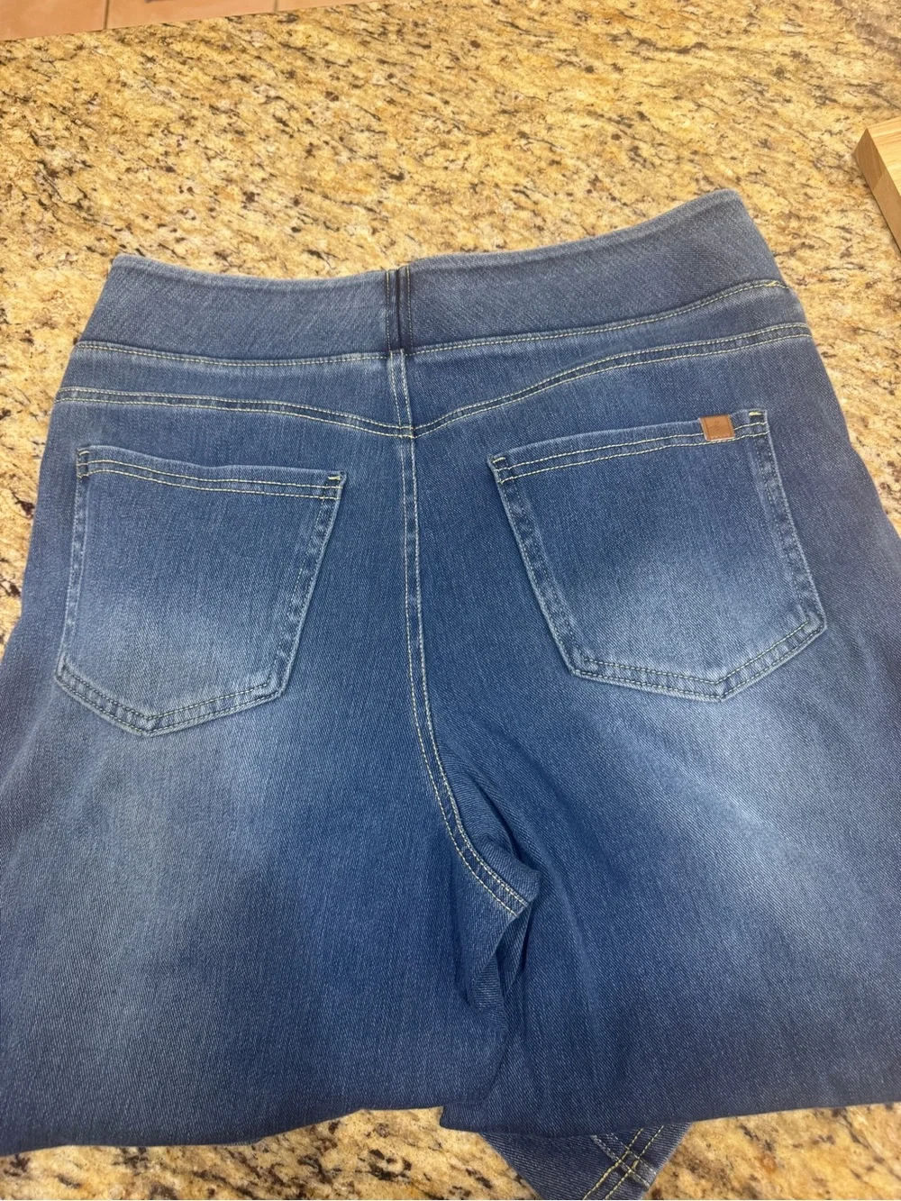 HALARA Womens pull on Wide Leg Denim  in Medium Blue
